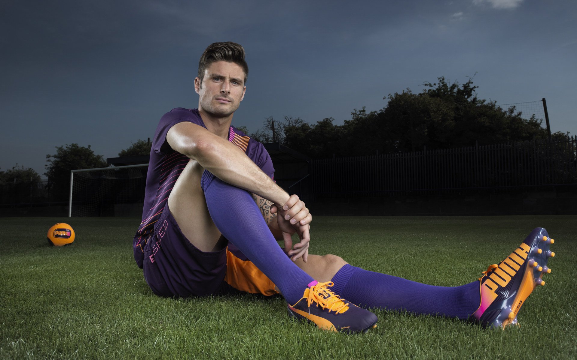 开云体育在线-德约科维奇新星回归赛场表现惊艳，巴黎圣日耳曼未来可期！